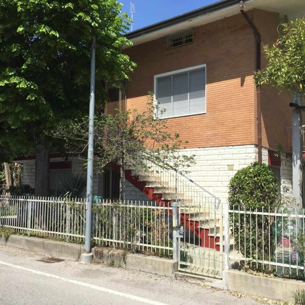Apartamento Il Rifugio Del Pescatore Rímini Exterior foto
