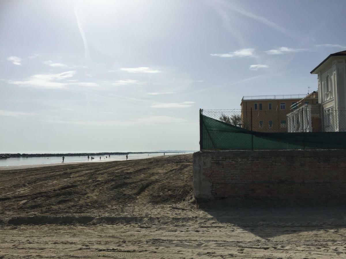 Apartamento Il Rifugio Del Pescatore Rímini Exterior foto